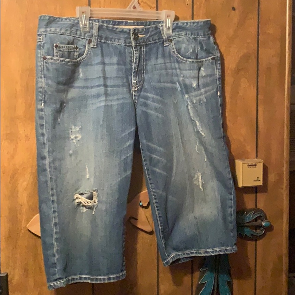 BKE Women’s 34 Capri Jeans